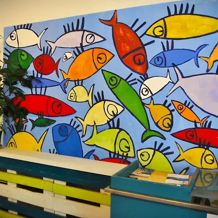 Balarm - And Bar Hostel *