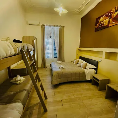 Hostel Balarm - And Bar