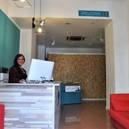 Hostel Balarm - And Bar