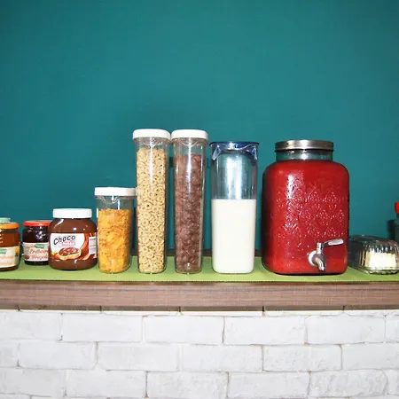 بيت شباب Balarm - And Bar