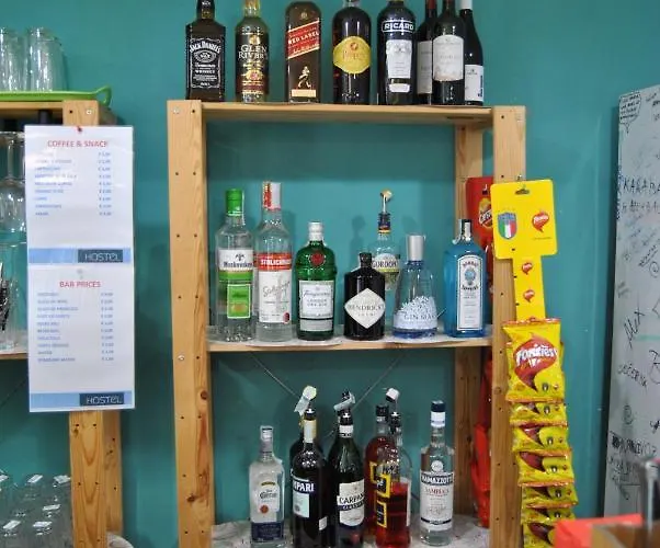 Balarm - And Bar Hostel