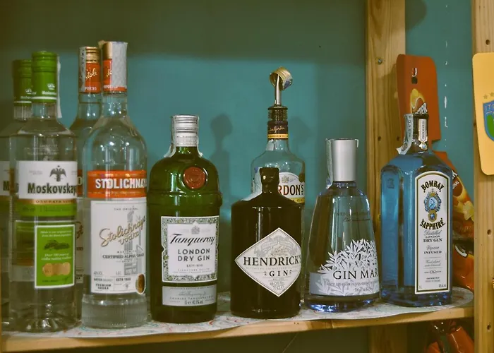 Hostel Balarm - And Bar