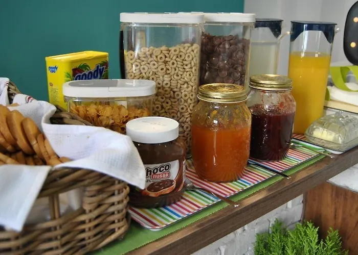 Hostel Balarm - And Bar *