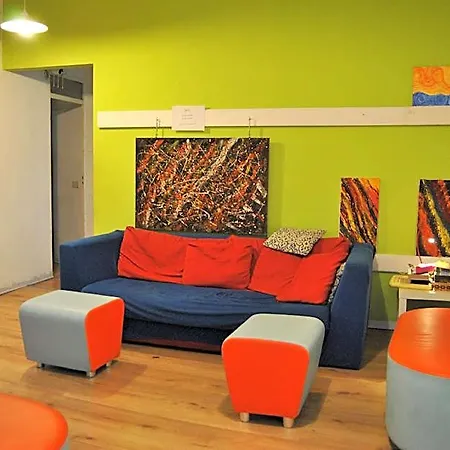 Albergue Balarm - And Bar Palermo