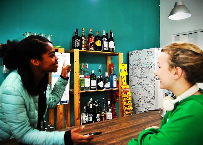 Balarm - And Bar Hostel