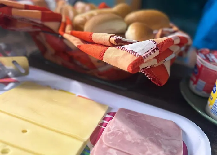 Hostel Balarm - And Bar