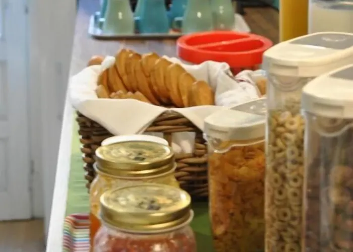 Hostel Balarm - And Bar