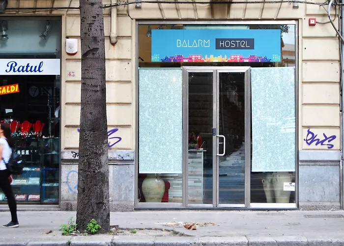 Balarm - And Bar Hostel