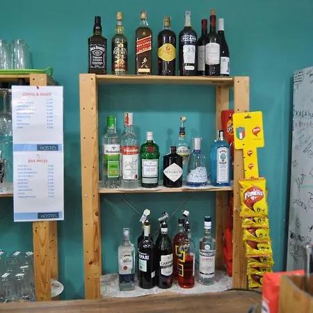 Balarm - And Bar ホステル