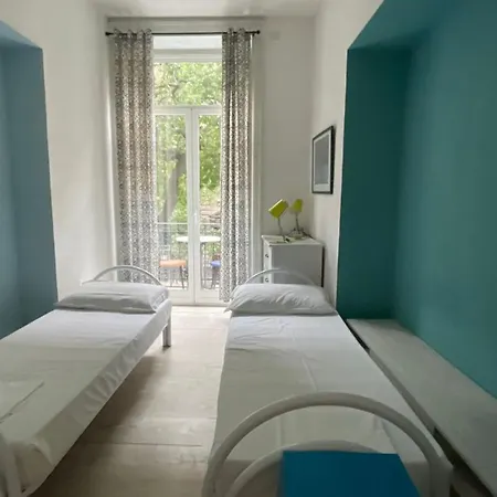 Balarm - And Bar Hostel Παλέρμο