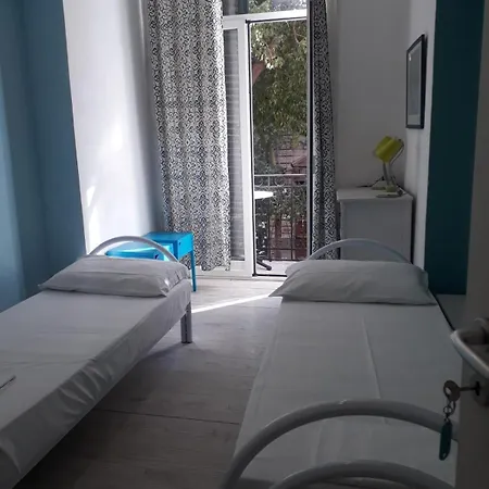 Balarm - And Bar ホステル パレルモ