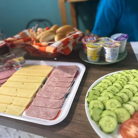 Balarm - And Bar ホステル